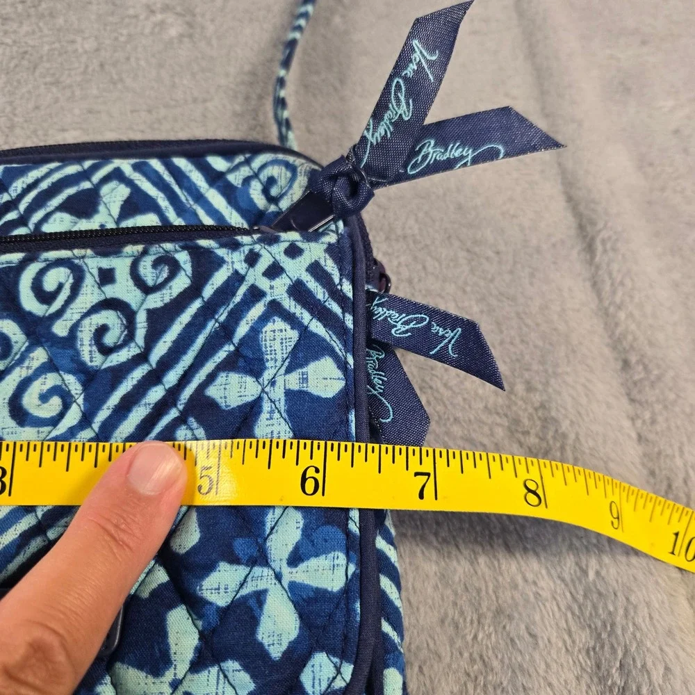 Vera Bradley Blue Quilted Batik Crossbody Bag Small Messenger ID Window